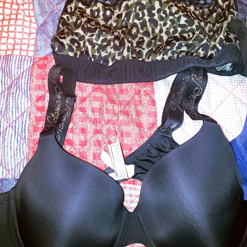 Victoria Secret Bras 38D tshirt bra